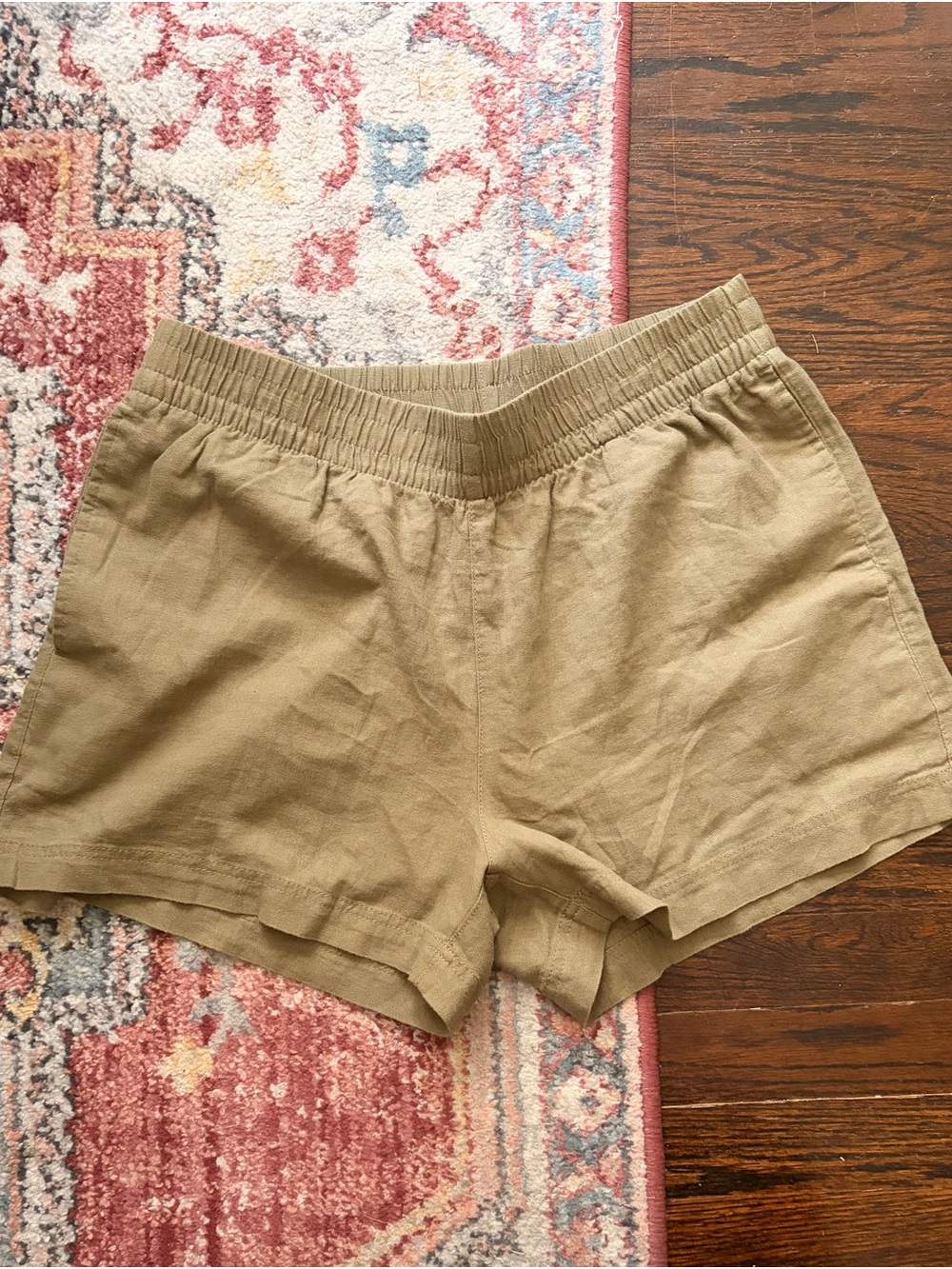 Women's Old Navy linen Shorts in Olive